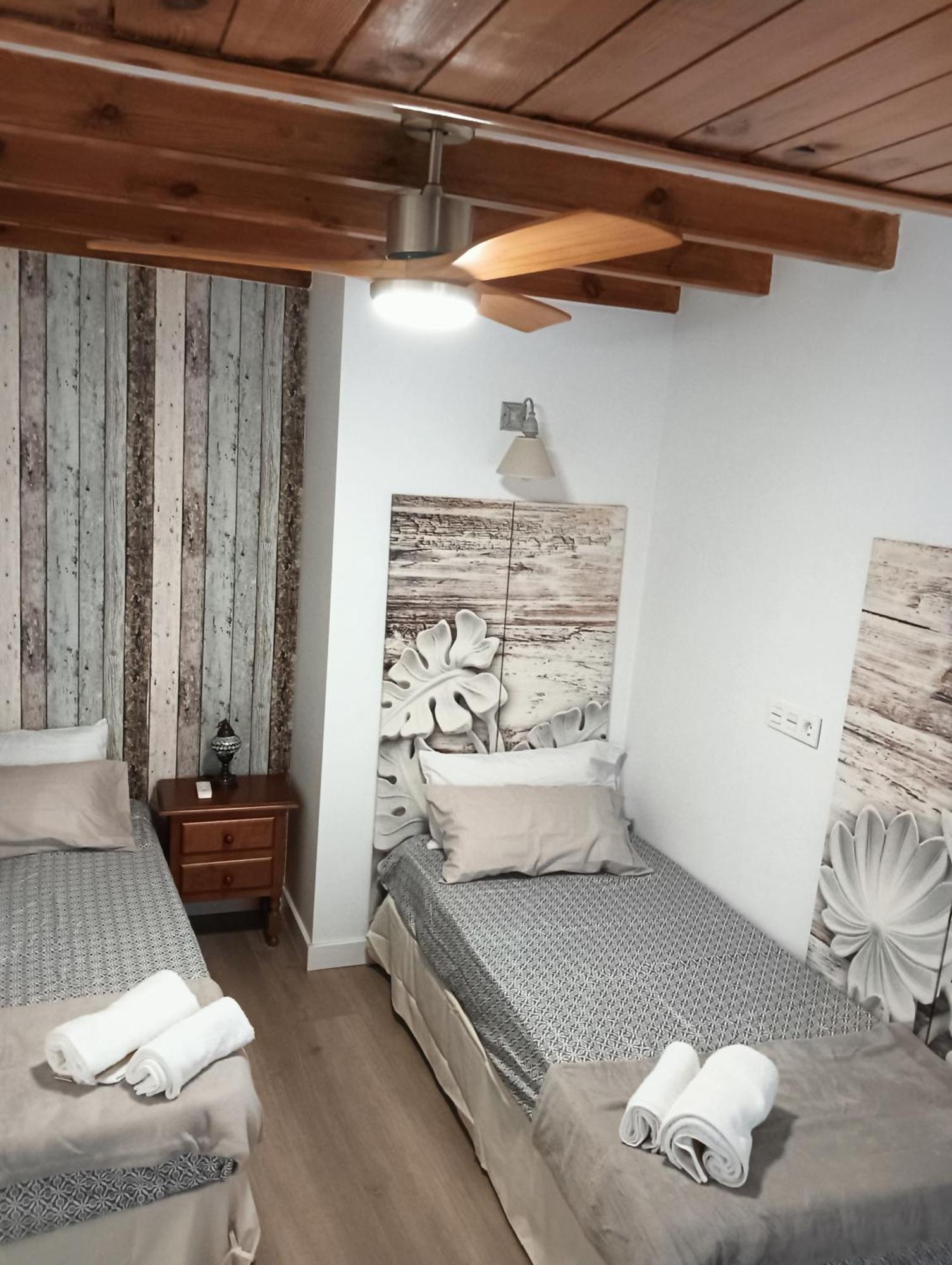 Appartamento La Casa De La Plaza Guejar Sierra Esterno foto