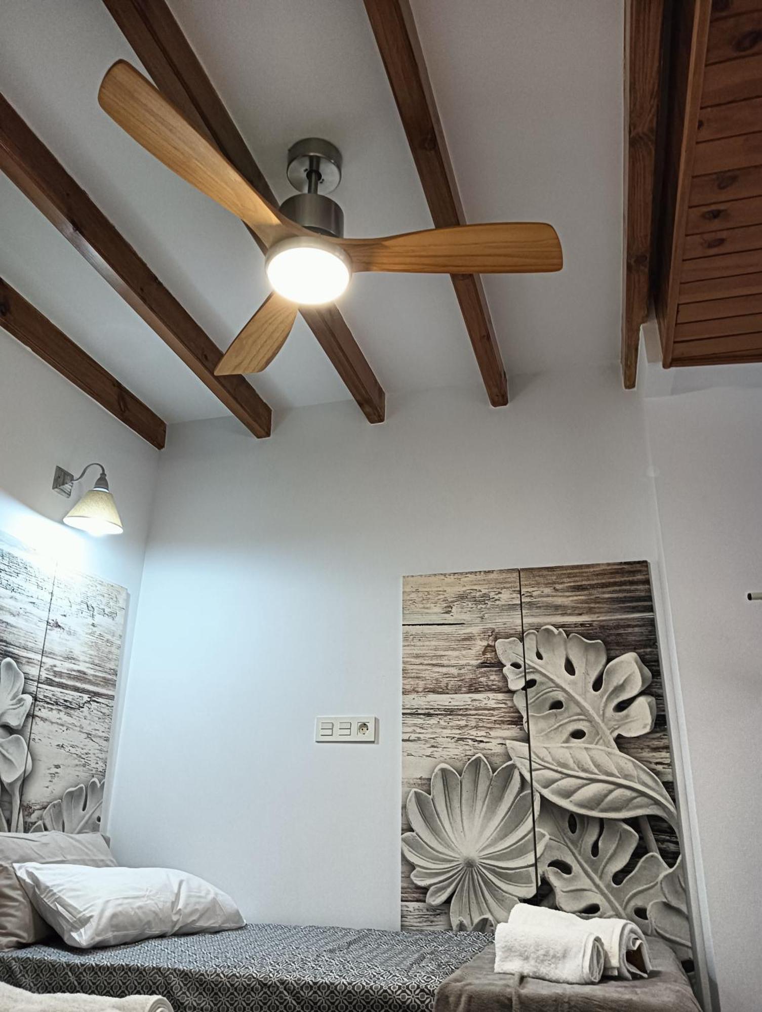 Appartamento La Casa De La Plaza Guejar Sierra Esterno foto