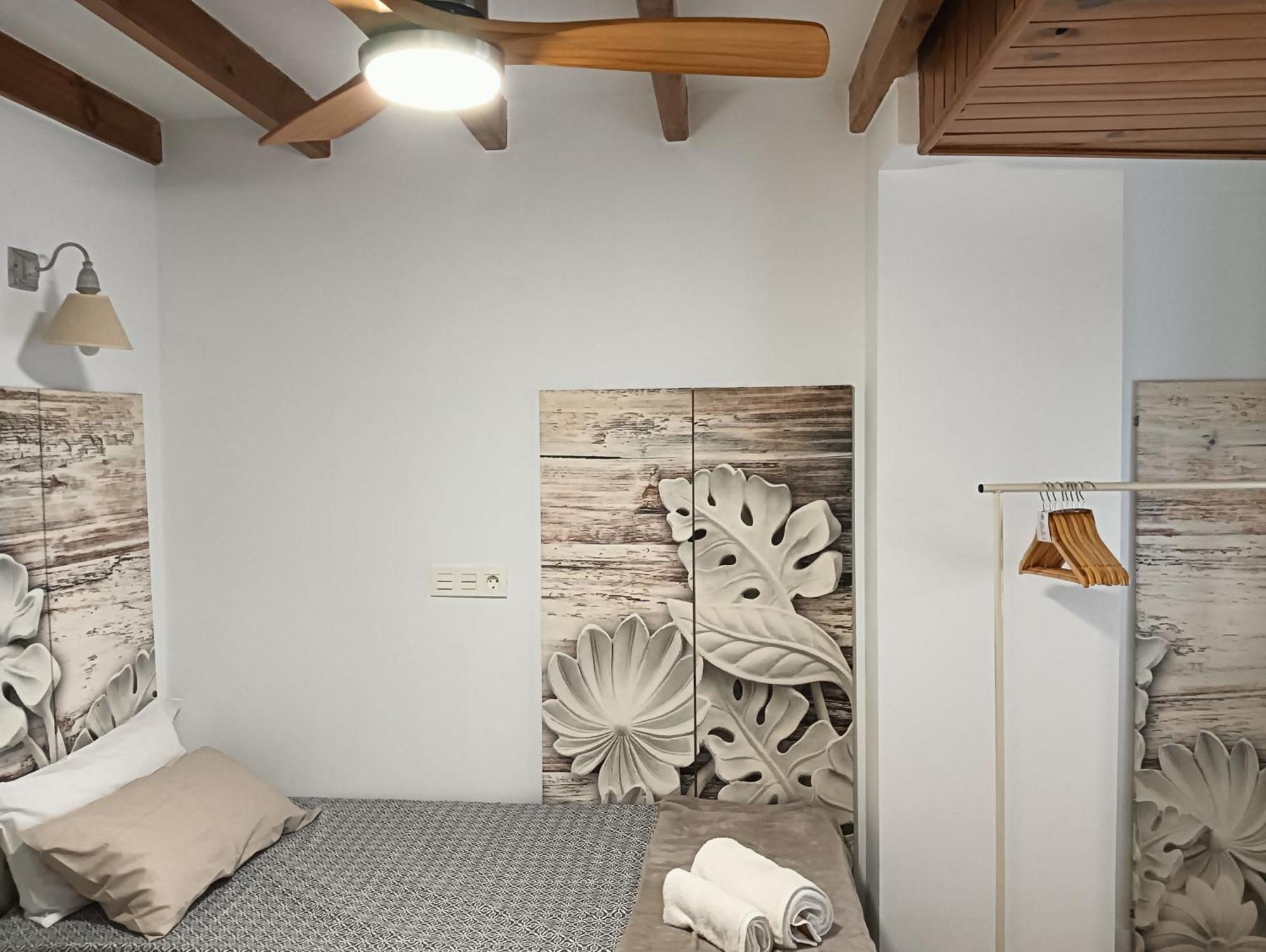 Appartamento La Casa De La Plaza Guejar Sierra Esterno foto
