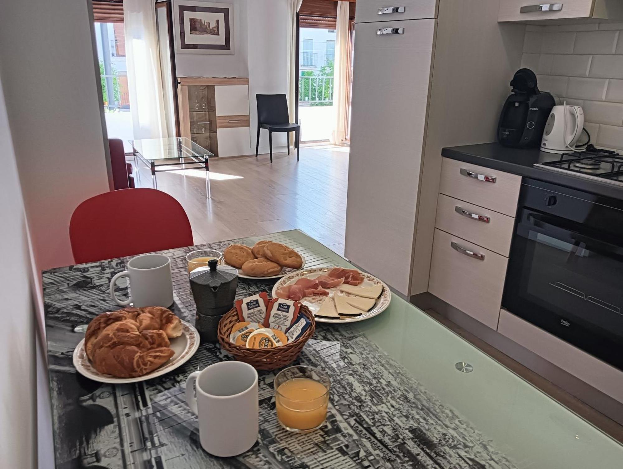 Appartamento La Casa De La Plaza Guejar Sierra Esterno foto