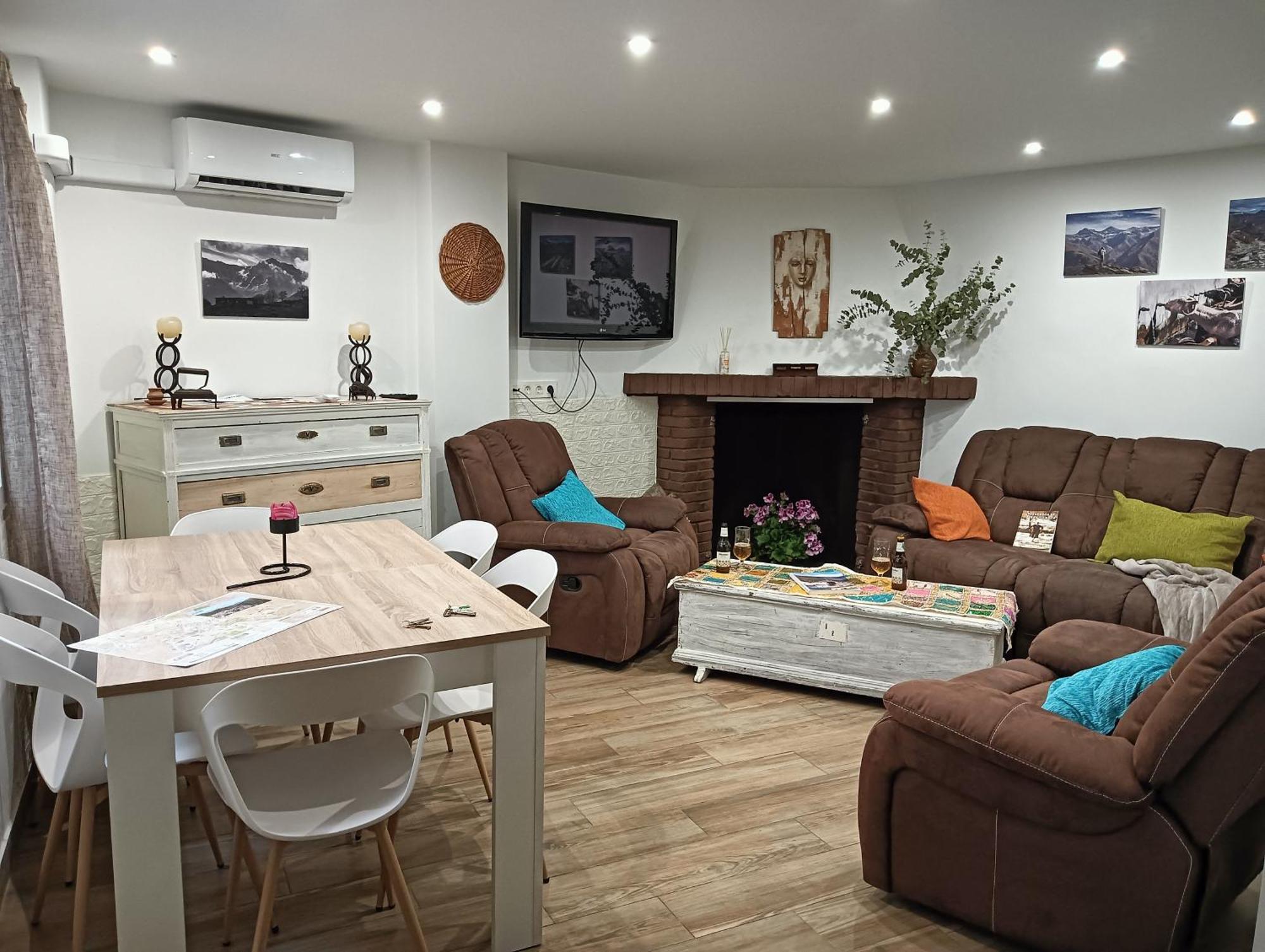 Appartamento La Casa De La Plaza Guejar Sierra Esterno foto